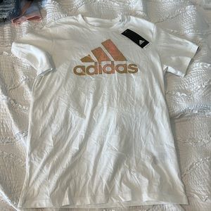 Adidas t shirt